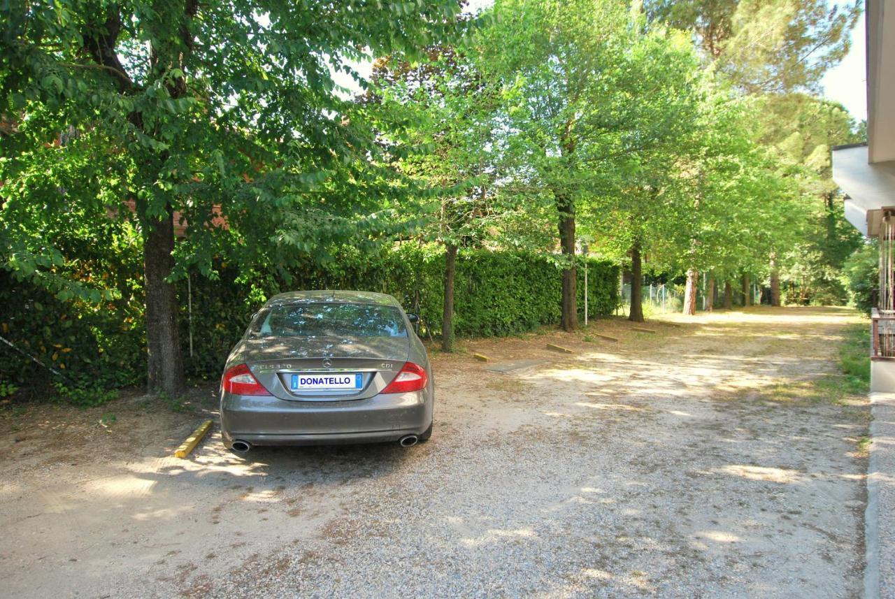 Lignano With Pool Apartamento Lignano Sabbiadoro Exterior foto