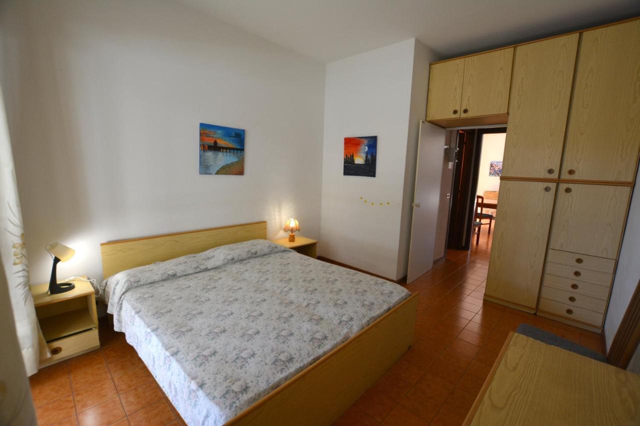 Lignano With Pool Apartamento Lignano Sabbiadoro Exterior foto